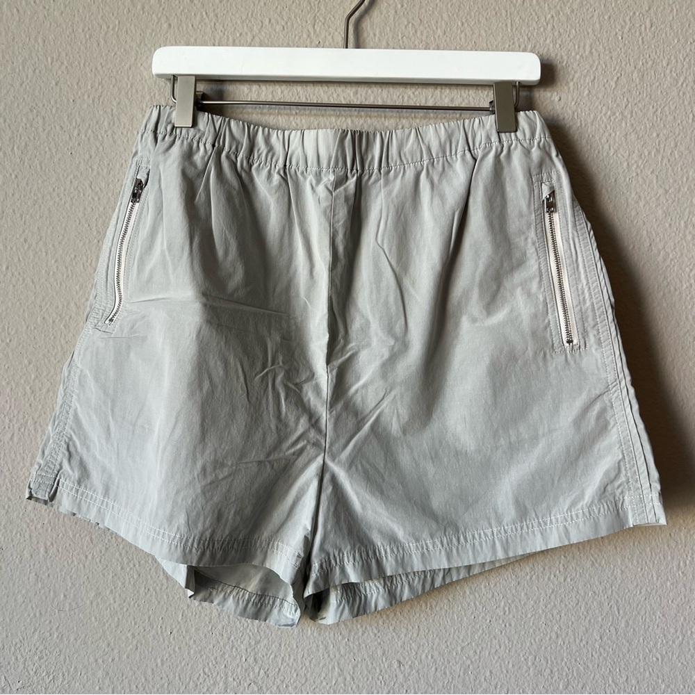 The Group Babaton Aritzia Women's Gray/Silver Casual Shorts